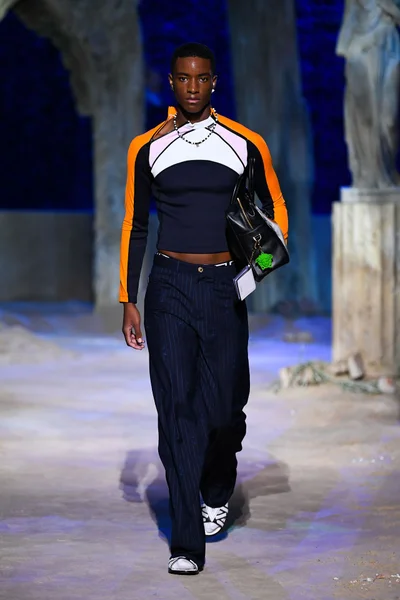 Look 6